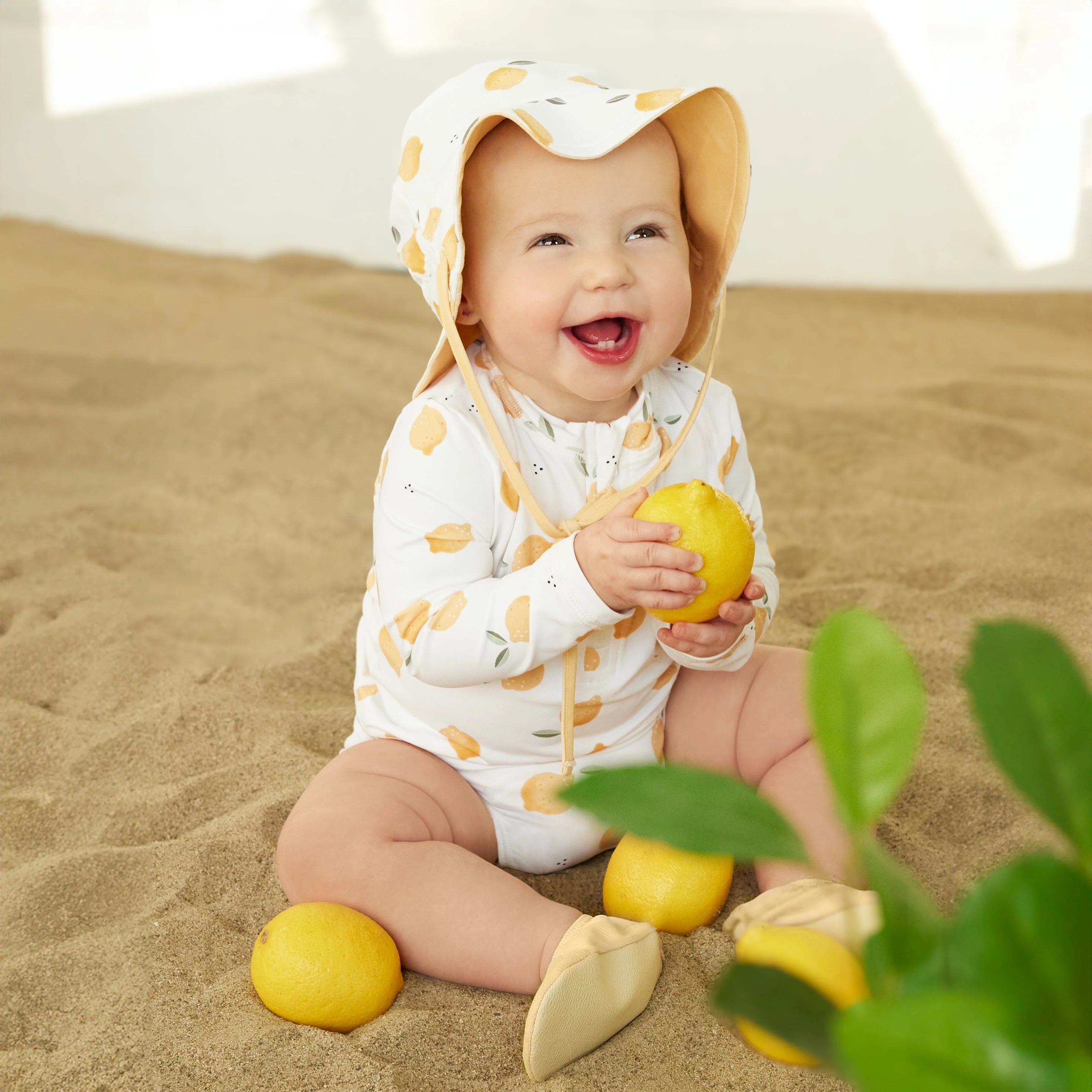 Petit lem - Ensemble de bain blanc cassé à imprimé de citrons (2mcx.)